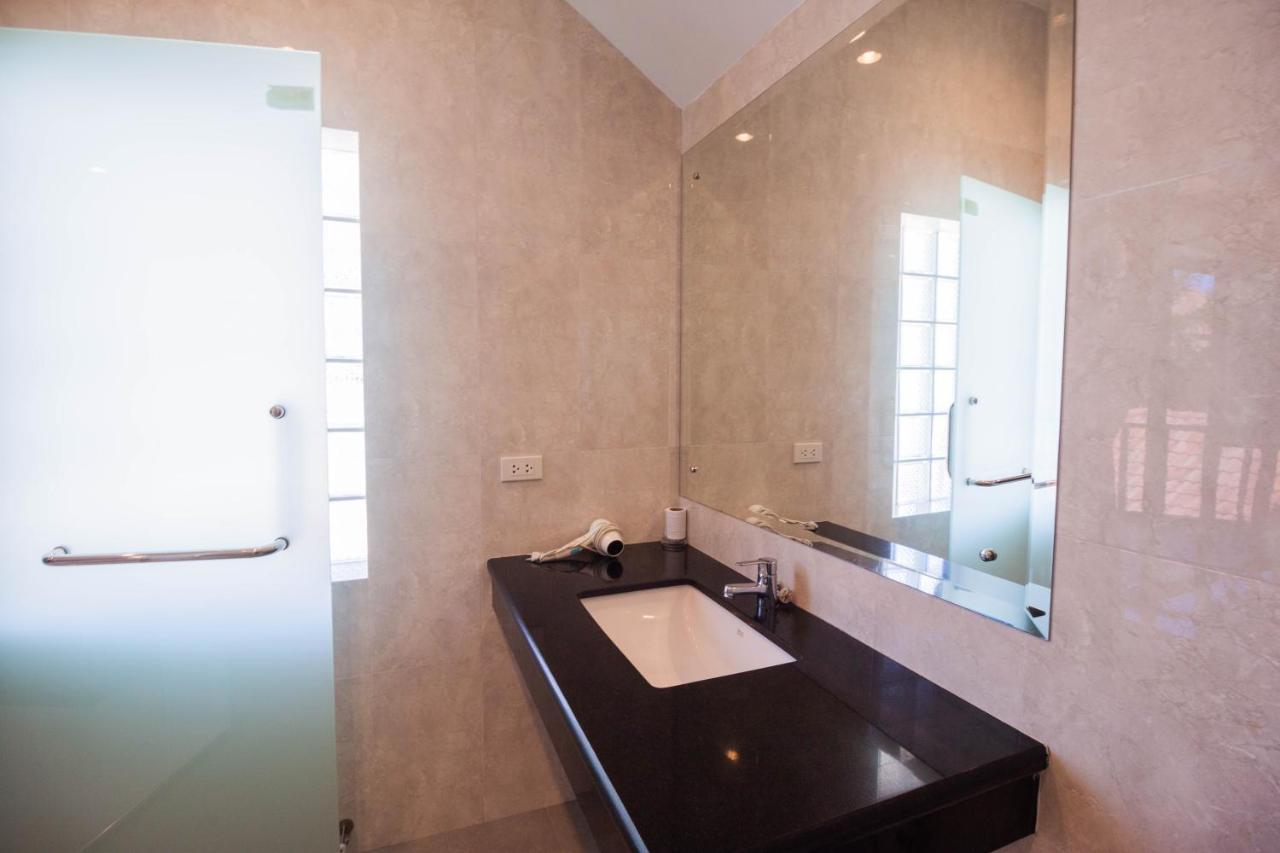 Luxury Pool Villa 4 Bedroom 900M Beach 1.5 Km Downtown Pattaya Exterior photo